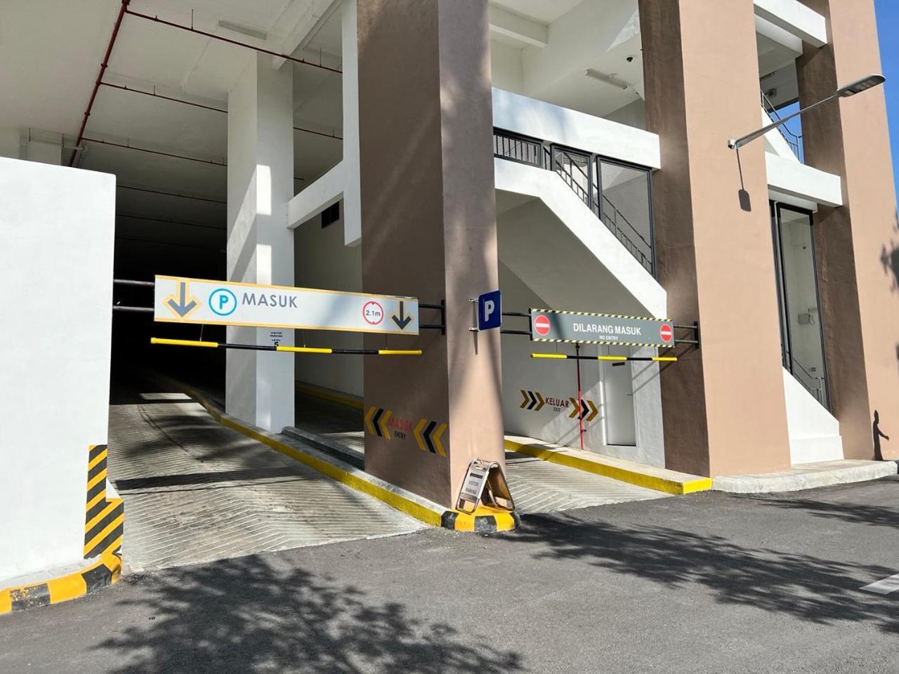 Courtyard By Marriott Melaka Hotel Buitenkant foto