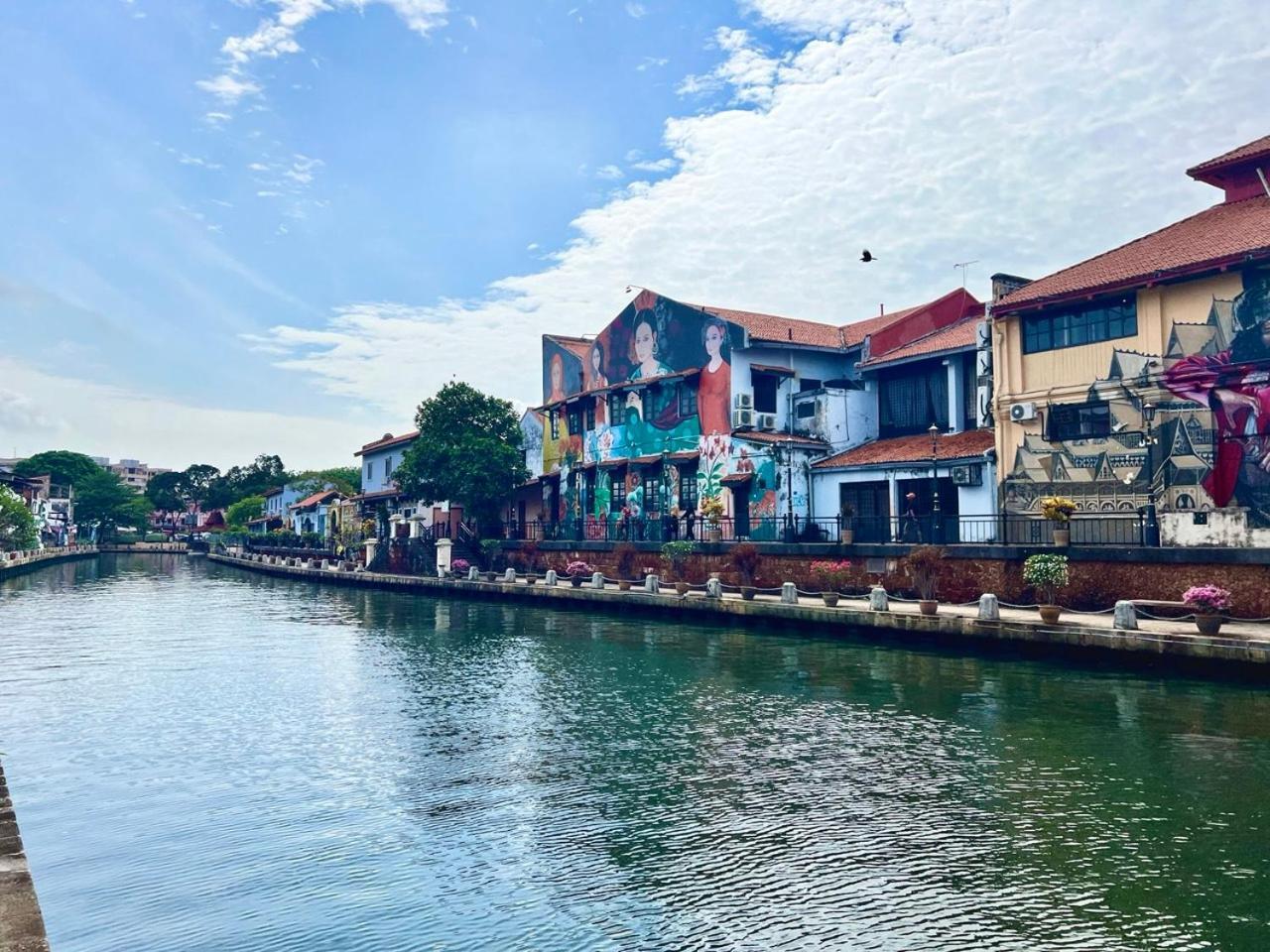 Courtyard By Marriott Melaka Hotel Buitenkant foto